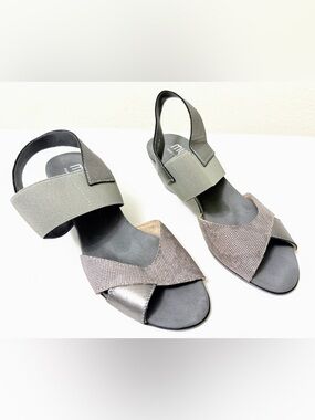 Munro Silver Gray Leather Comfort Heeled Sandals 6.5 Narrow